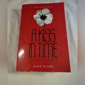 A Kiss in Time by Alex Flinn | YA Fantasy Romance Book
